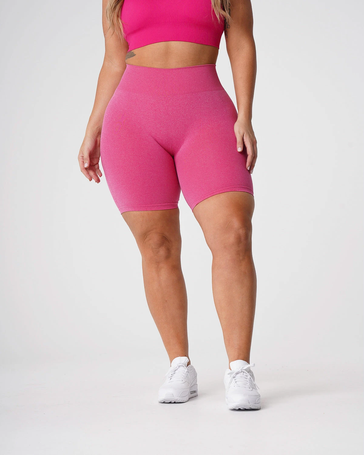 Fuchsia Pro Seamless Shorts 2 Fuchsia Pro Seamless Shorts - Image 2