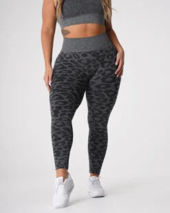 Leopard Seamless Leggings - High-Waisted Black Speckled Gym Pants