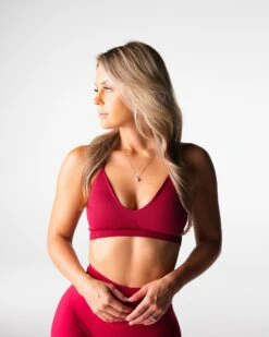 Seamless Ribbed Sports Bra in Ruby Red - Medium Impact Glimpse Design -NVGTN Sportswear Shop DSC00221