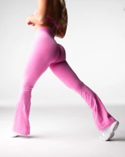 Bubble Gum Pink Iconic Seamless Flare Leggings - High Waisted Style -NVGTN Sportswear Shop DSC00442