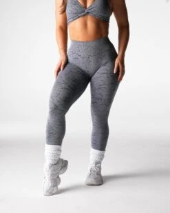 Grey Breakthrough Seamless Leggings - High-Waist Performance Yoga Pants -NVGTN Sportswear Shop DSC00699
