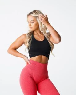 Seamless Sculpting Bra Top - Medium Impact Criss-Cross Sports Bra -NVGTN Sportswear Shop DSC01538