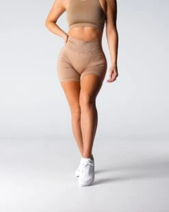 Beige Performance Seamless High-Waisted Workout Shorts -NVGTN Sportswear Shop DSC02035