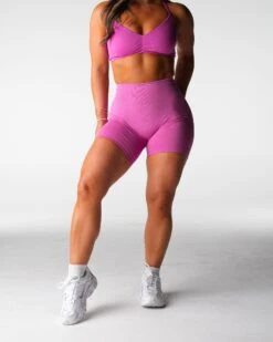 Seamless High Waisted Lifting Workout Shorts for Women - Soft Maui 6 Seamless High Waisted Lifting Workout Shorts for Women - Soft Maui -NVGTN Sportswear Shop DSC02854