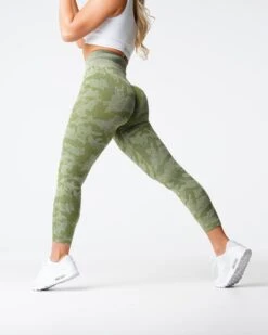 High-Waisted Camo Seamless Leggings - Performance Activewear -NVGTN Sportswear Shop DSC02896