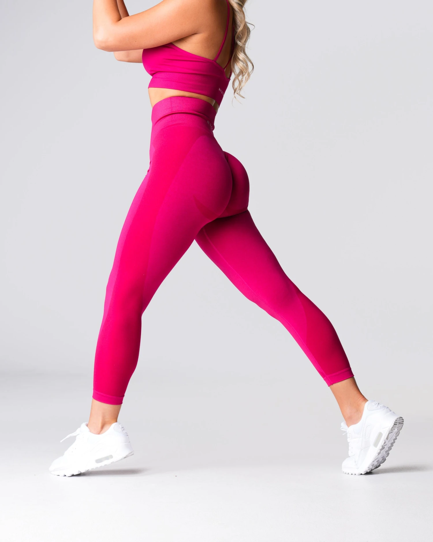 High Waisted Seamless Contour Leggings - Winterberry 2.0 Performance Tights 3 High Waisted Seamless Contour Leggings - Winterberry 2.0 Performance Tights - Image 3