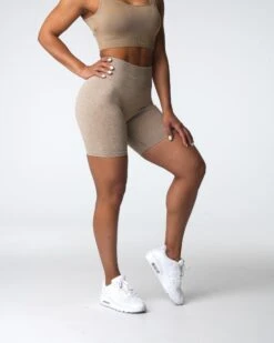 High-Waisted Seamless Scrunch Shorts - Beige Contouring Gym Wear 7 High-Waisted Seamless Scrunch Shorts - Beige Contouring Gym Wear -NVGTN Sportswear Shop DSC03522