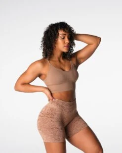 Seamless Sports Bra with Strappy Back Detail - Sand Flourish -NVGTN Sportswear Shop DSC03529 ad98dacb bc77 4644 ad29 21f278a6ee8a