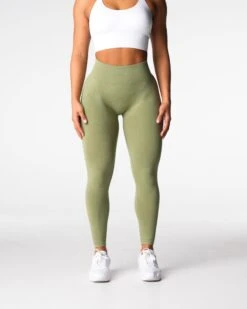 Lift Seamless Leggings: High-Waisted Contouring Workout Pants 7 Lift Seamless Leggings: High-Waisted Contouring Workout Pants -NVGTN Sportswear Shop DSC03554