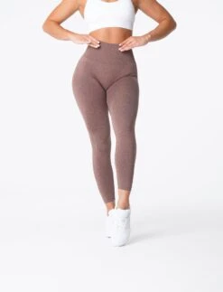 Cocoa Curve Seamless Contour Leggings - High-Waisted Gym Wear 6 Cocoa Curve Seamless Contour Leggings - High-Waisted Gym Wear -NVGTN Sportswear Shop DSC03566