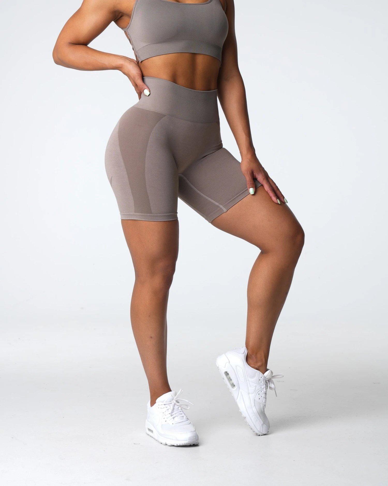 Taupe Contour 2.0 Seamless Shorts - Sculpting Glute Scrunch Fit 4 Taupe Contour 2.0 Seamless Shorts - Sculpting Glute Scrunch Fit - Image 4