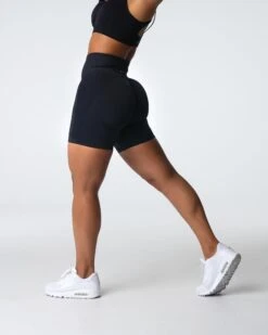 Black Contour 2.0 Seamless High Waisted Scrunch Workout Shorts