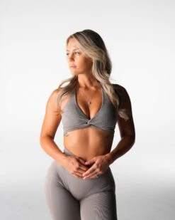 Endura Stunner Seamless Halter Bra - Taupe