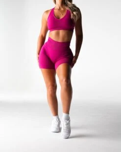 Peony Discover Seamless Shorts 7 Peony Discover Seamless Shorts -NVGTN Sportswear Shop DSC04216