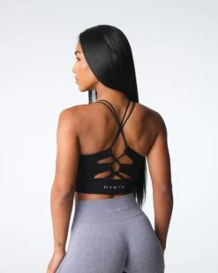 Black Thrive Seamless Bra -NVGTN Sportswear Shop DSC04499