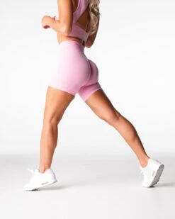 Pro Seamless High-Waisted Workout Shorts in Baby Pink -NVGTN Sportswear Shop DSC04920