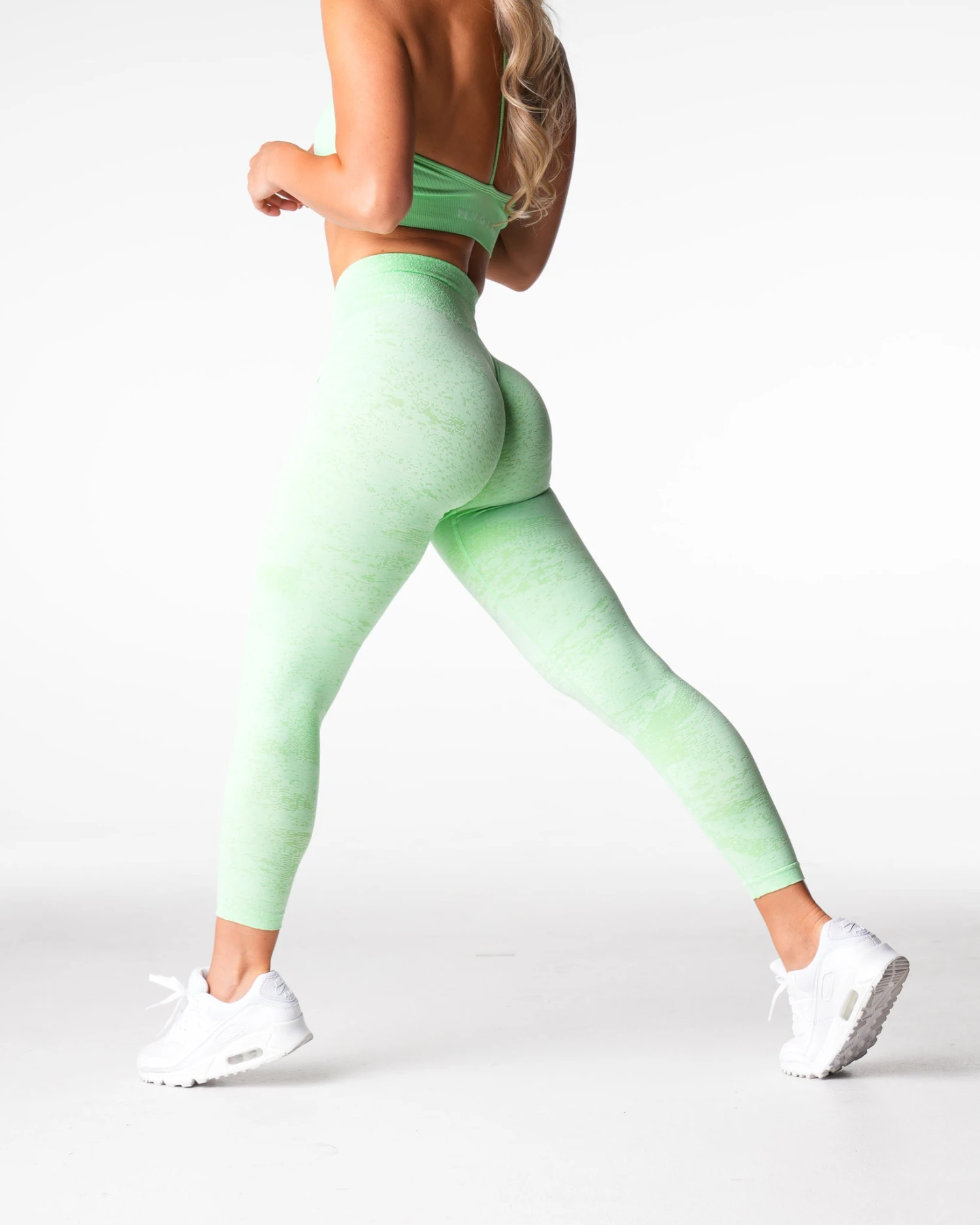 High-Waisted Digital Seamless Leggings - Pistachio Green 3 High-Waisted Digital Seamless Leggings - Pistachio Green - Image 3