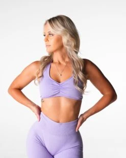 Seamless Halter Sports Bra with Open Back - Lilac Comeback -NVGTN Sportswear Shop DSC04957