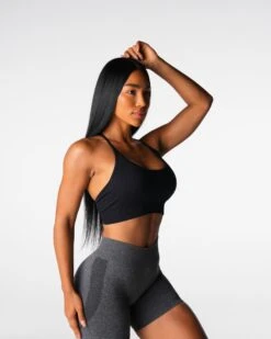 Black Wander Seamless Open Back Sports Bra -NVGTN Sportswear Shop DSC05140