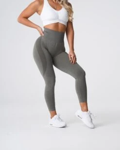 NVGTN Contour Seamless Leggings - Khaki Green 6 NVGTN Contour Seamless Leggings - Khaki Green -NVGTN Sportswear Shop DSC05784