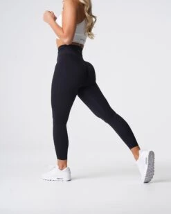 Black High-Waisted Buttery Soft Leggings - Signature 2.0
