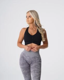 Black Seamless Sports Bra - Cinched Front Ribbed Workout Top