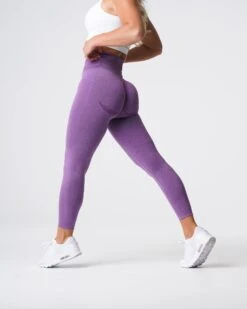 High Waisted Seamless Leggings for Gym and Fitness - Violet Curve