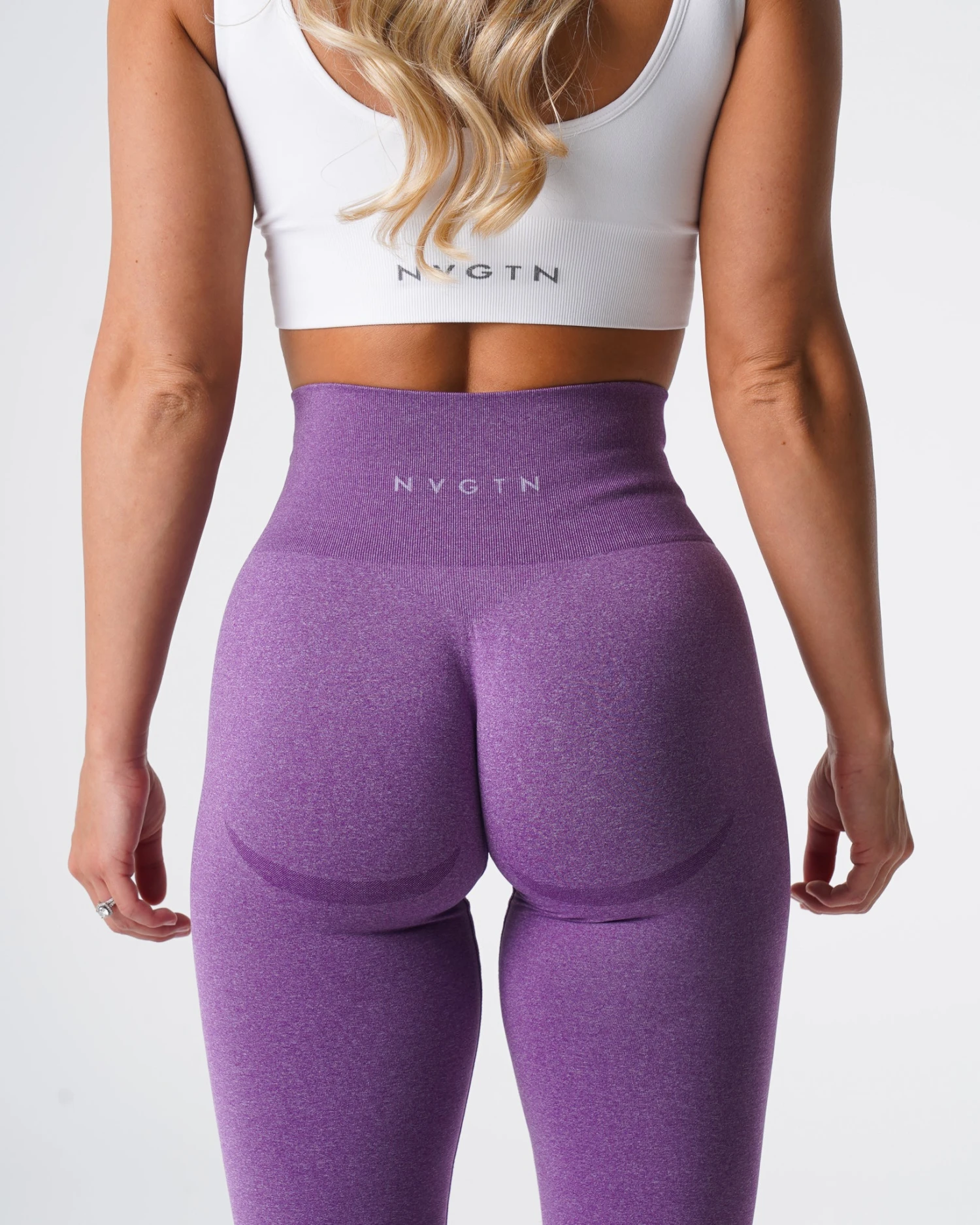 High Waisted Seamless Leggings for Gym and Fitness - Violet Curve 2 High Waisted Seamless Leggings for Gym and Fitness - Violet Curve - Image 2