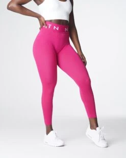 Cosmo Sport Seamless Leggings - High-Performance Compression -NVGTN Sportswear Shop DSC06374 3c64cdb5 dd60 4d12 b5d0 625fea7ce5cc