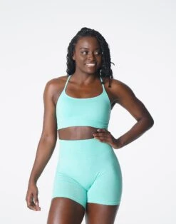 Mint Invincible Seamless Open-Back Sports Bra -NVGTN Sportswear Shop DSC06427