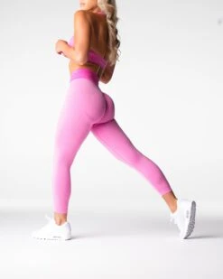 High-Waisted Seamless Leggings - Bubble Gum Pink Glute Contouring Gym Tights