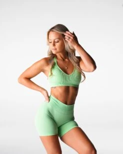 Seamless Ribbed Halter Sports Bra with Open Back and Removable Pads 7 Seamless Ribbed Halter Sports Bra with Open Back and Removable Pads -NVGTN Sportswear Shop DSC06737