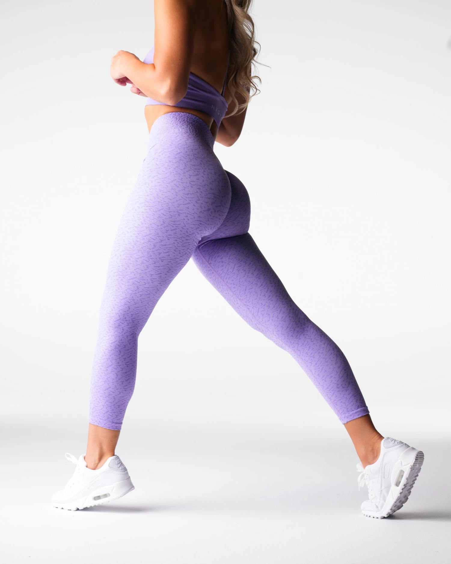 Lilac Zesty Seamless Leggings - High-Waisted Performance Wear 3 Lilac Zesty Seamless Leggings - High-Waisted Performance Wear - Image 3