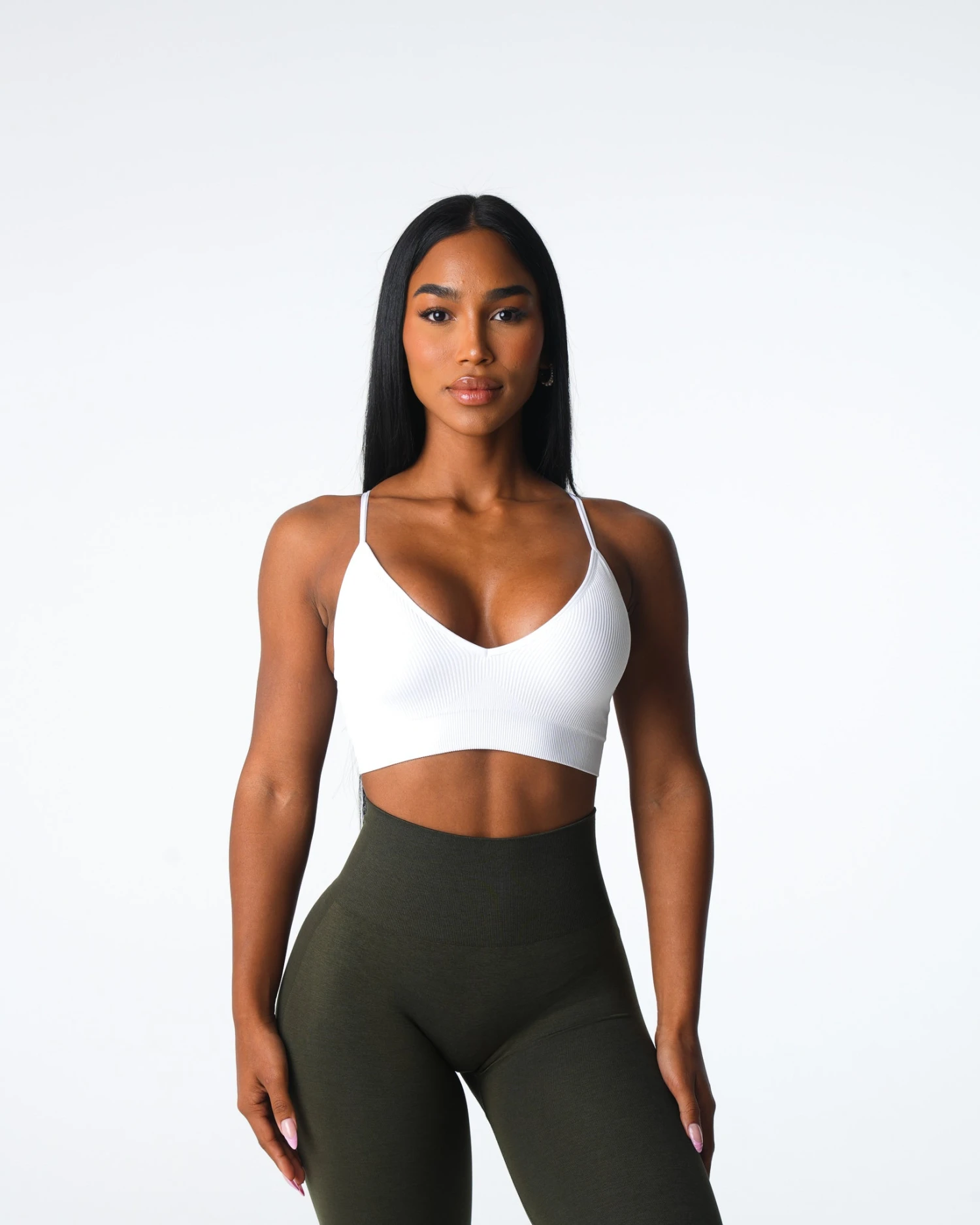 White Seamless Ribbed V-Neck Sports Bra with Back Ring Detail 2 White Seamless Ribbed V-Neck Sports Bra with Back Ring Detail - Image 2