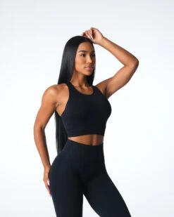 High Neck Seamless Racerback Sports Bra with Breathable Cut-Out Detailing 6 High Neck Seamless Racerback Sports Bra with Breathable Cut-Out Detailing -NVGTN Sportswear Shop DSC07125