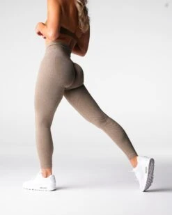 High Waisted Lift Seamless Leggings - Mocha Glute Contouring