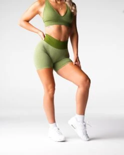 High Waisted Seamless Workout Shorts - Glute Contouring Gym Shorts -NVGTN Sportswear Shop DSC08334