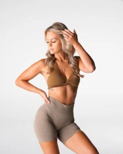 Mocha Seamless Halter Bra with Twist Detail 7 Mocha Seamless Halter Bra with Twist Detail -NVGTN Sportswear Shop DSC08740