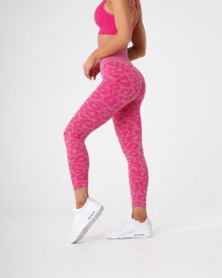 Fuchsia Leopard Seamless High-Waisted Gym Leggings