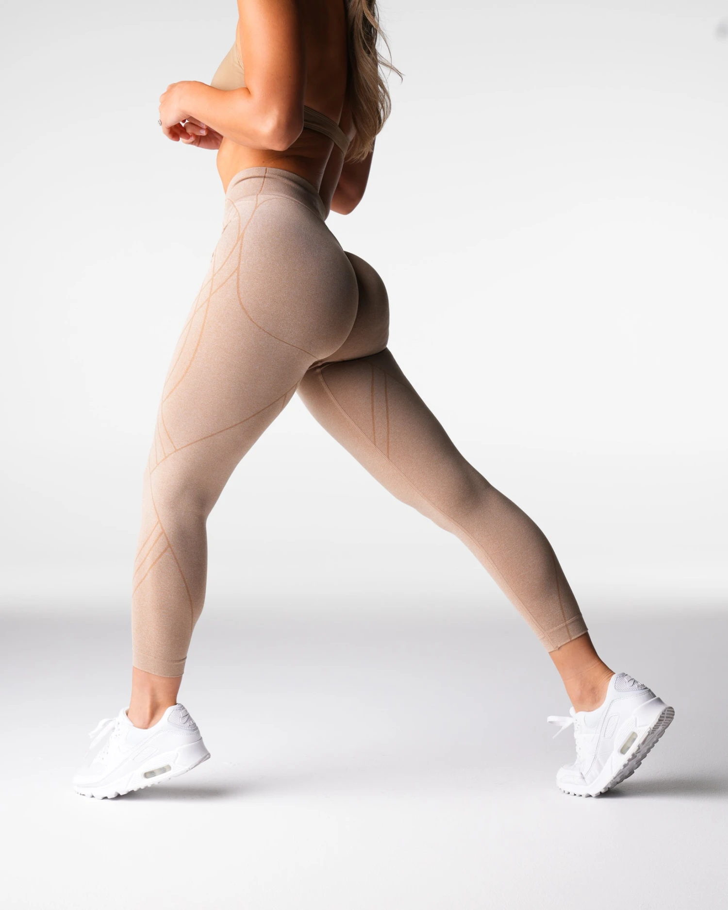 Beige Geo Seamless Leggings 4 Beige Geo Seamless Leggings - Image 4