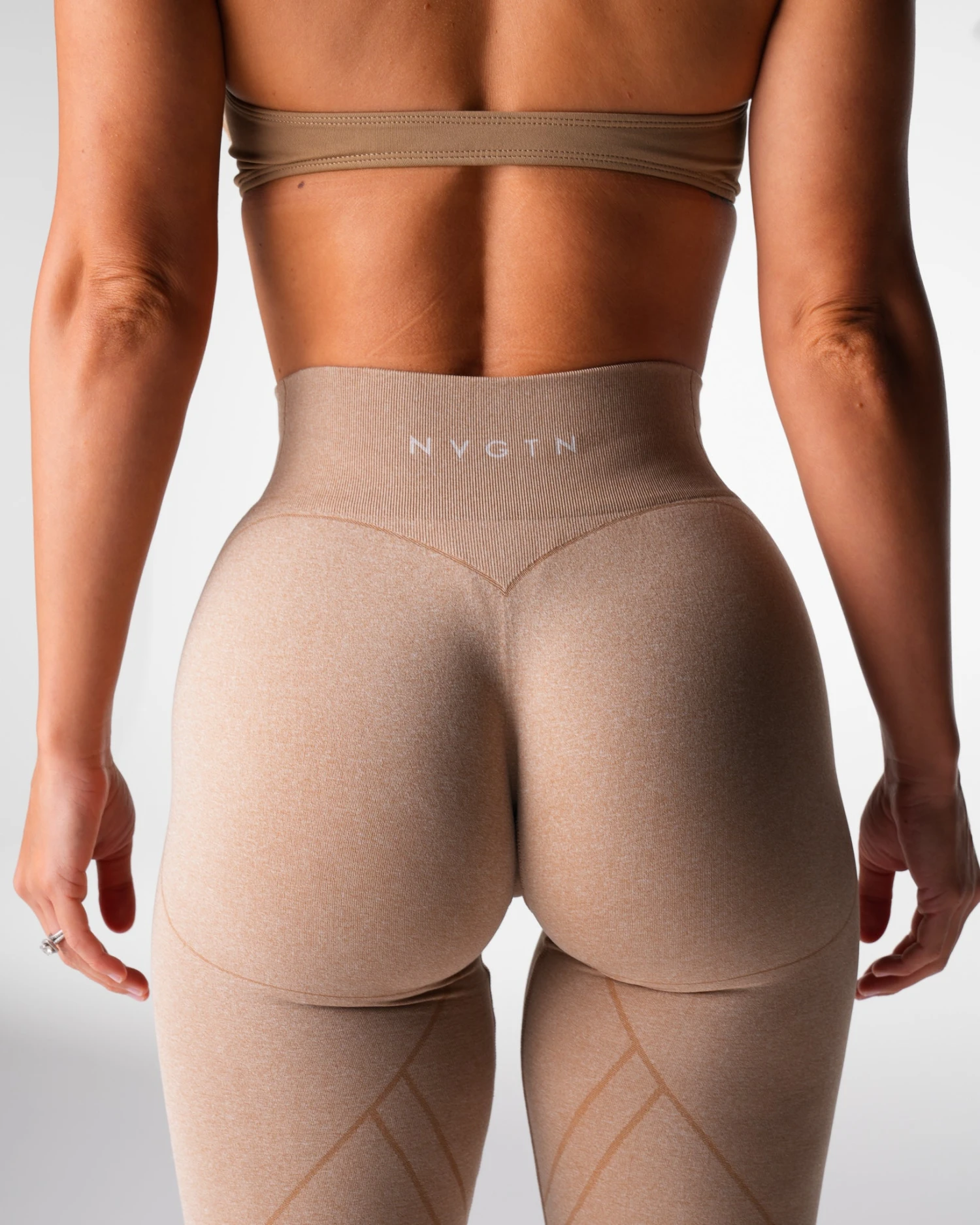 Beige Geo Seamless Leggings 2 Beige Geo Seamless Leggings - Image 2