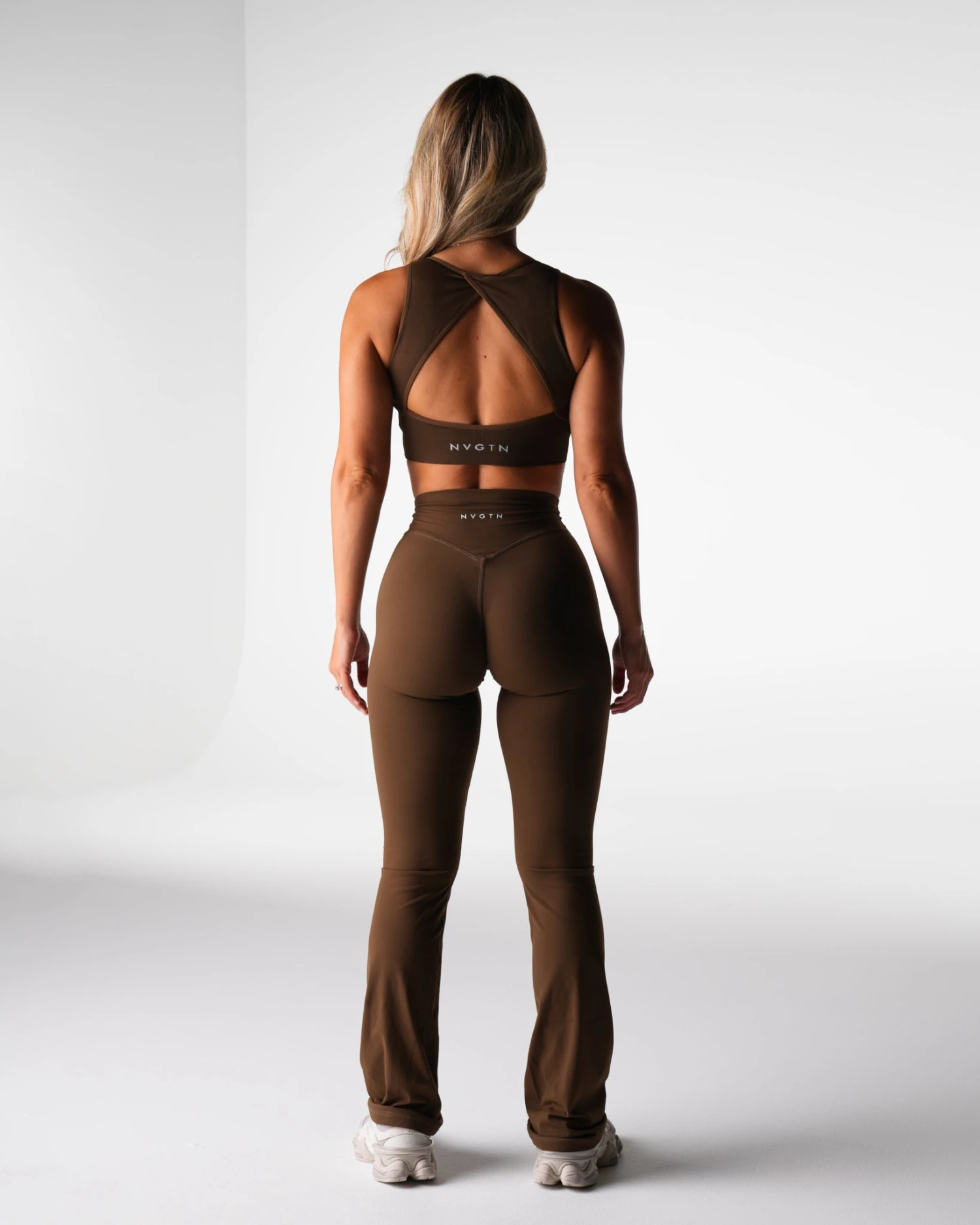 Elm Empower Seamless Bra: Triangle Back Workout Top 4 Elm Empower Seamless Bra: Triangle Back Workout Top - Image 4