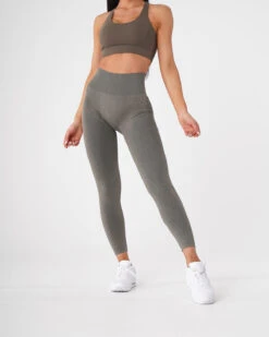 Khaki Green Curve Seamless Leggings -NVGTN Sportswear Shop DSC09695
